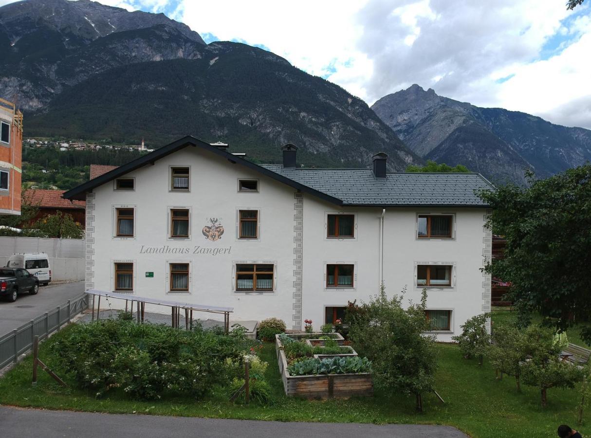 Landhaus Zangerl - Kobelerhof Landeck Esterno foto