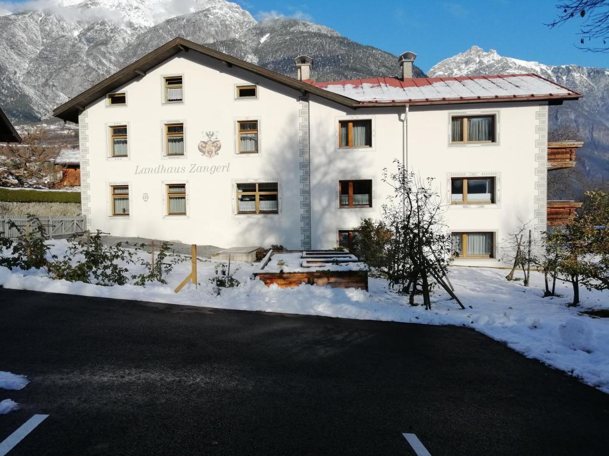 Landhaus Zangerl - Kobelerhof Landeck Esterno foto